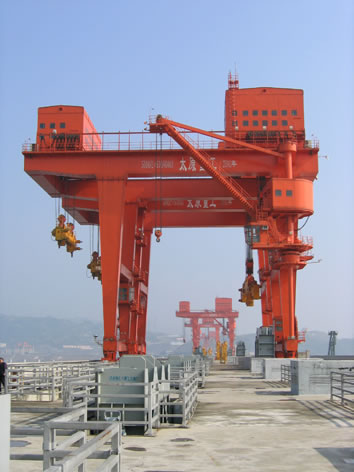 Yichang – Barrage des Trois Gorges sur le fleuve YangTsé – Dimanche 23 octobre 2005